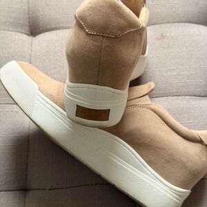 Dr. Scholl's Women’s Tan Suede Platform Slip-On Ankle Boot Sneakers